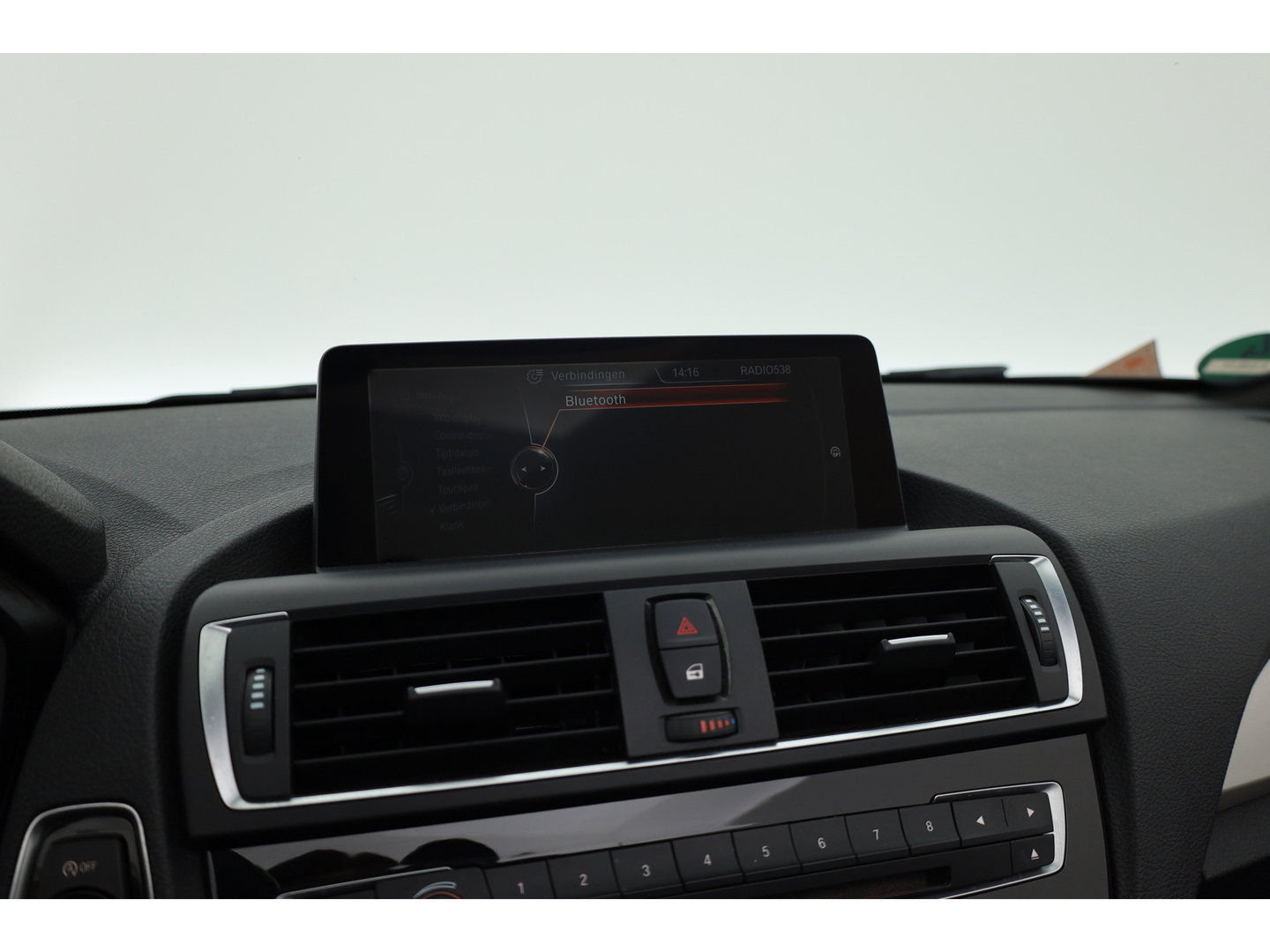 BMW 2 Serie Cabrio 220i | Cruise Control | Bluetooth | PDC | Stoelverwarming | Navi | Leder