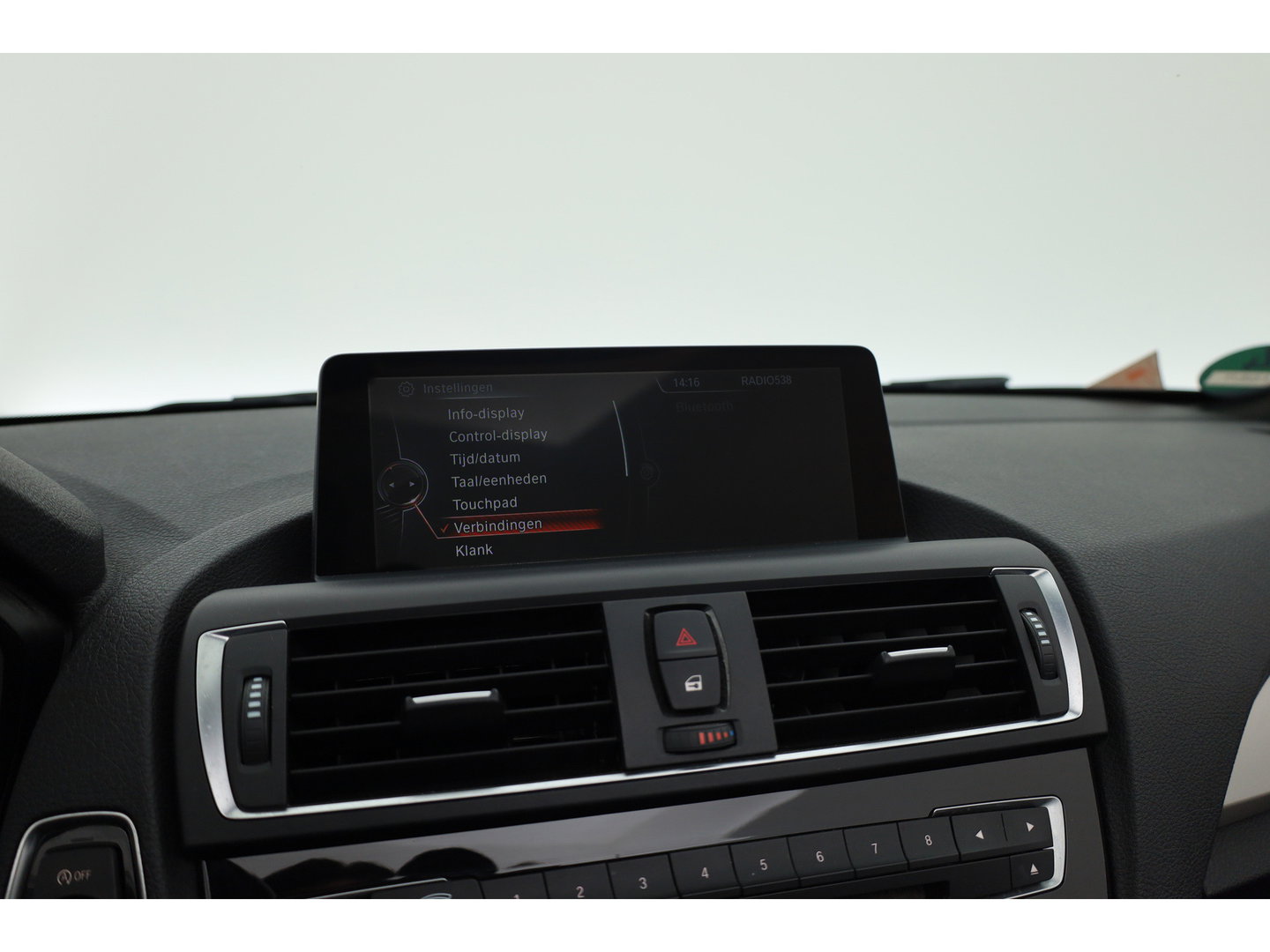BMW 2 Serie Cabrio 220i | Cruise Control | Bluetooth | PDC | Stoelverwarming | Navi | Leder