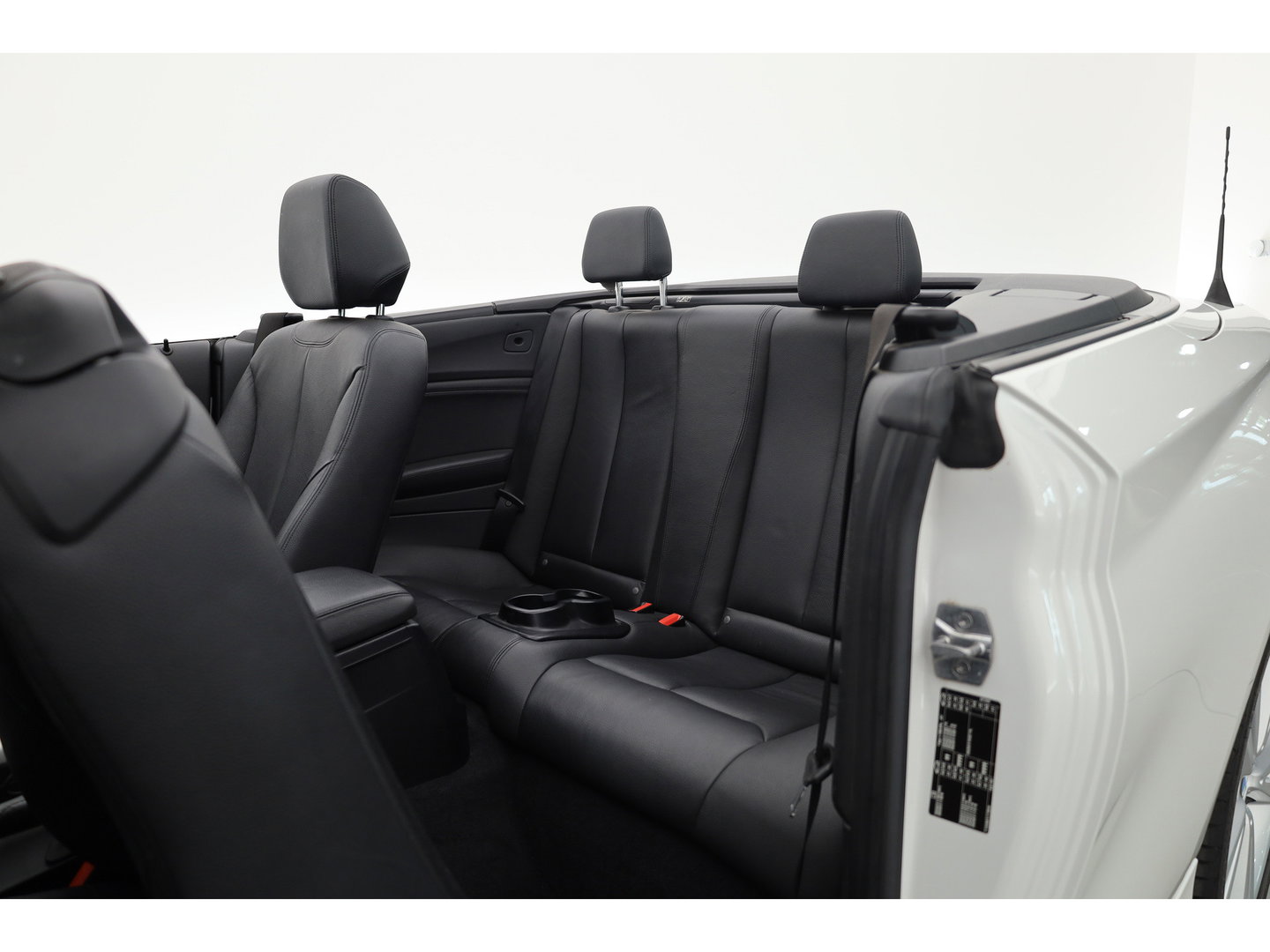 BMW 2 Serie Cabrio 220i | Cruise Control | Bluetooth | PDC | Stoelverwarming | Navi | Leder