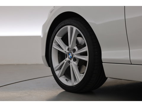 BMW 2 Serie Cabrio 220i | Cruise Control | Bluetooth | PDC | Stoelverwarming | Navi | Leder