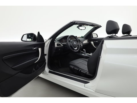 BMW 2 Serie Cabrio 220i | Cruise Control | Bluetooth | PDC | Stoelverwarming | Navi | Leder