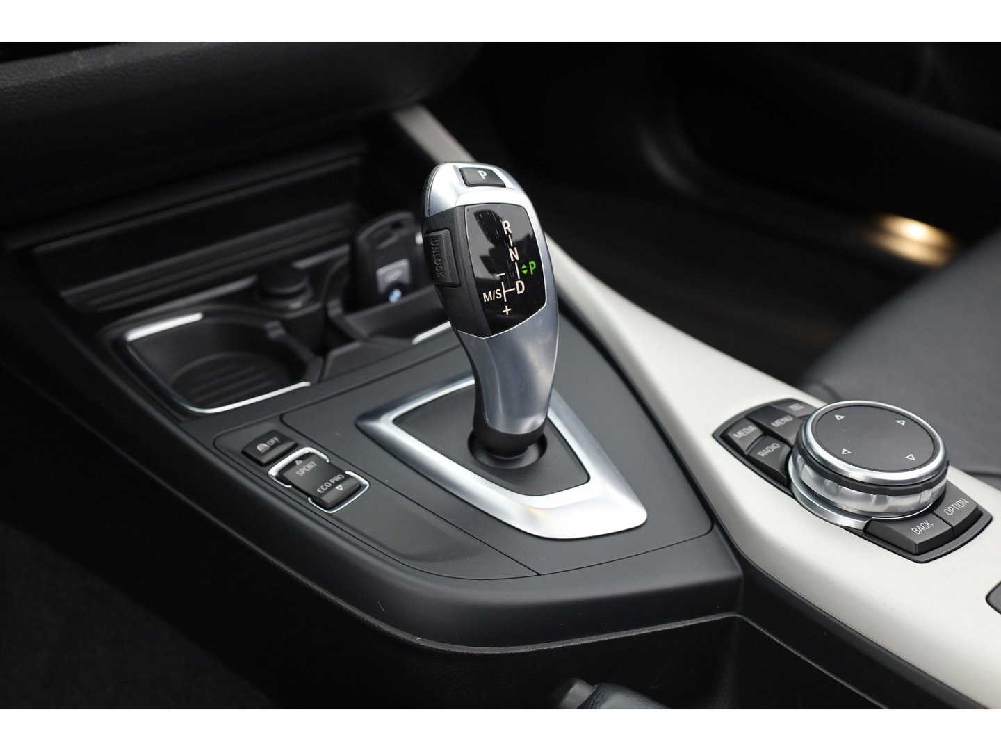 BMW 2 Serie Cabrio 220i | Cruise Control | Bluetooth | PDC | Stoelverwarming | Navi | Leder