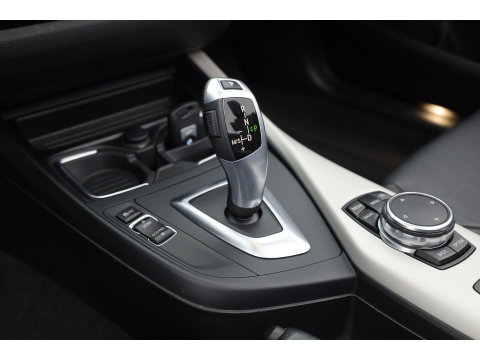 BMW 2 Serie Cabrio 220i | Cruise Control | Bluetooth | PDC | Stoelverwarming | Navi | Leder