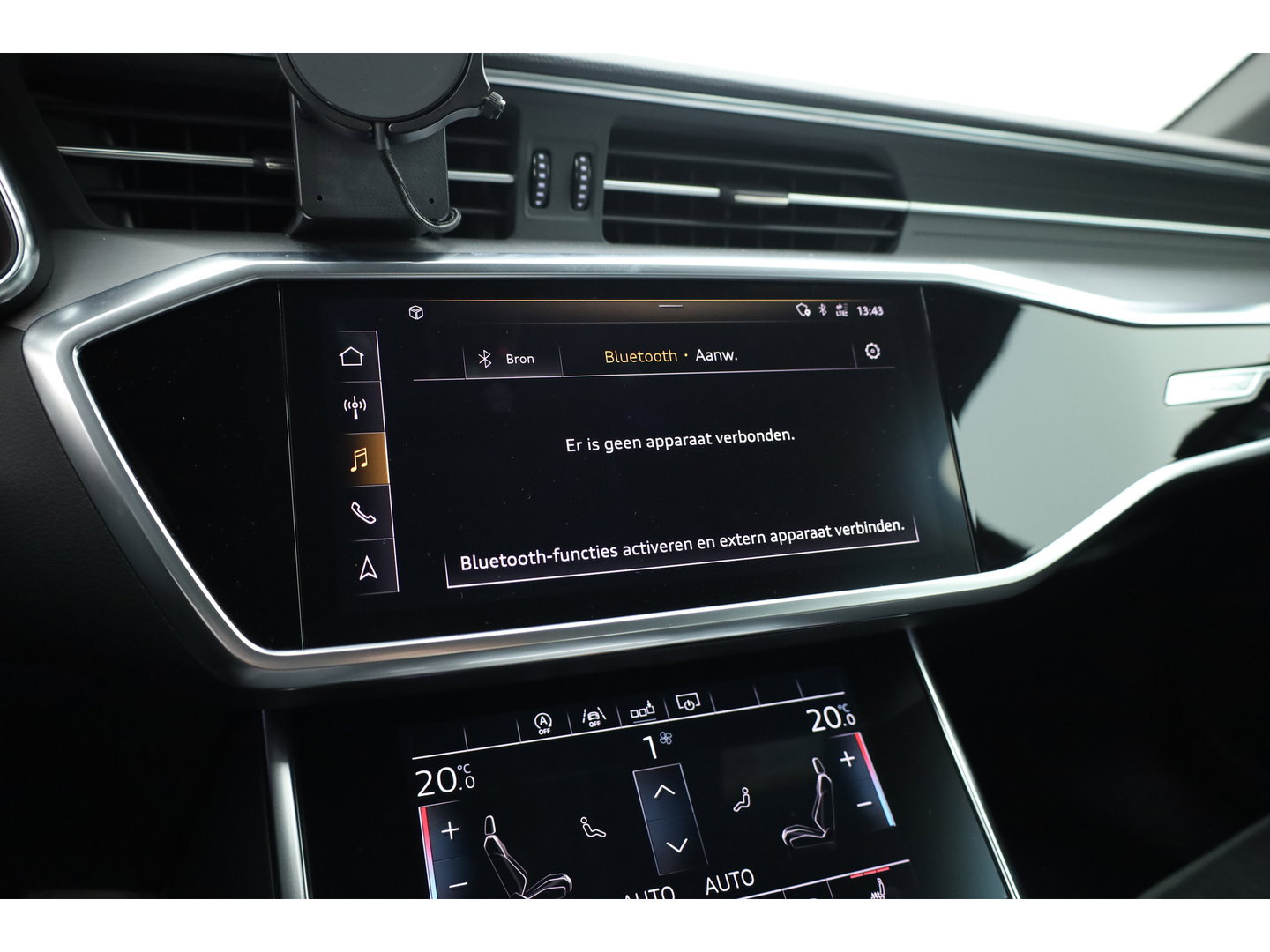 Audi A6 Avant 40 TDI quattro S line | Dig. Cockpit | Standkachel | Elek. Trekhaak | Adapt. Cruise | 360cam | Apple CarPlay & Android Auto