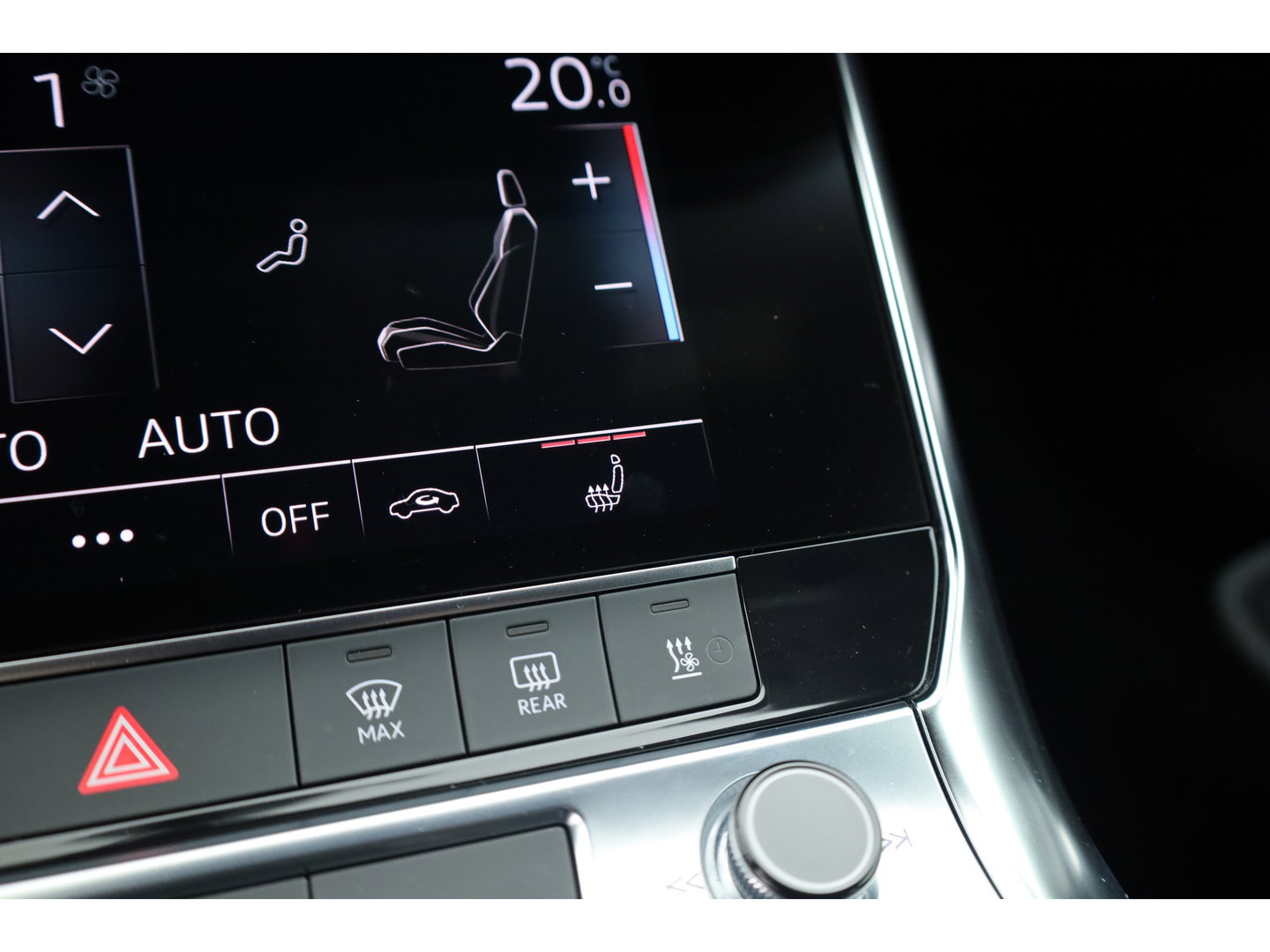 Audi A6 Avant 40 TDI quattro S line | Dig. Cockpit | Standkachel | Elek. Trekhaak | Adapt. Cruise | 360cam | Apple CarPlay & Android Auto