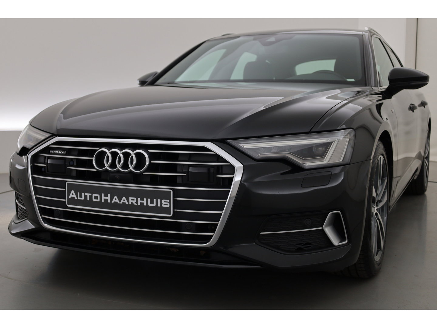 Audi A6 Avant 40 TDI quattro S line | Dig. Cockpit | Standkachel | Elek. Trekhaak | Adapt. Cruise | 360cam | Apple CarPlay & Android Auto