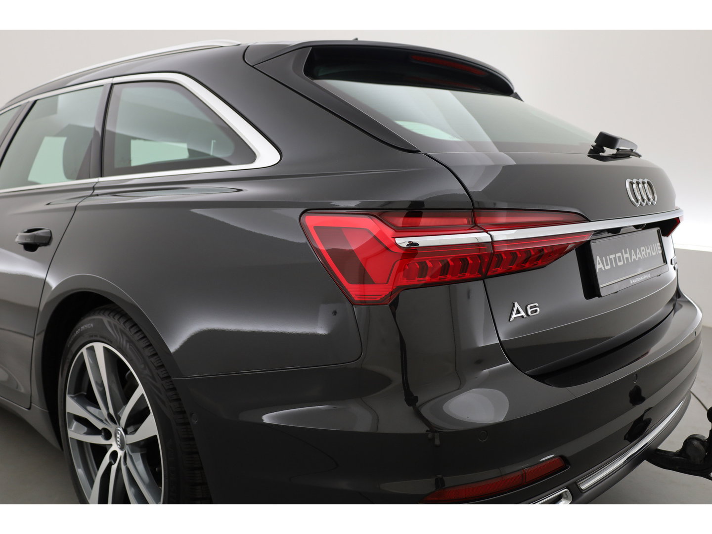 Audi A6 Avant 40 TDI quattro S line | Dig. Cockpit | Standkachel | Elek. Trekhaak | Adapt. Cruise | 360cam | Apple CarPlay & Android Auto