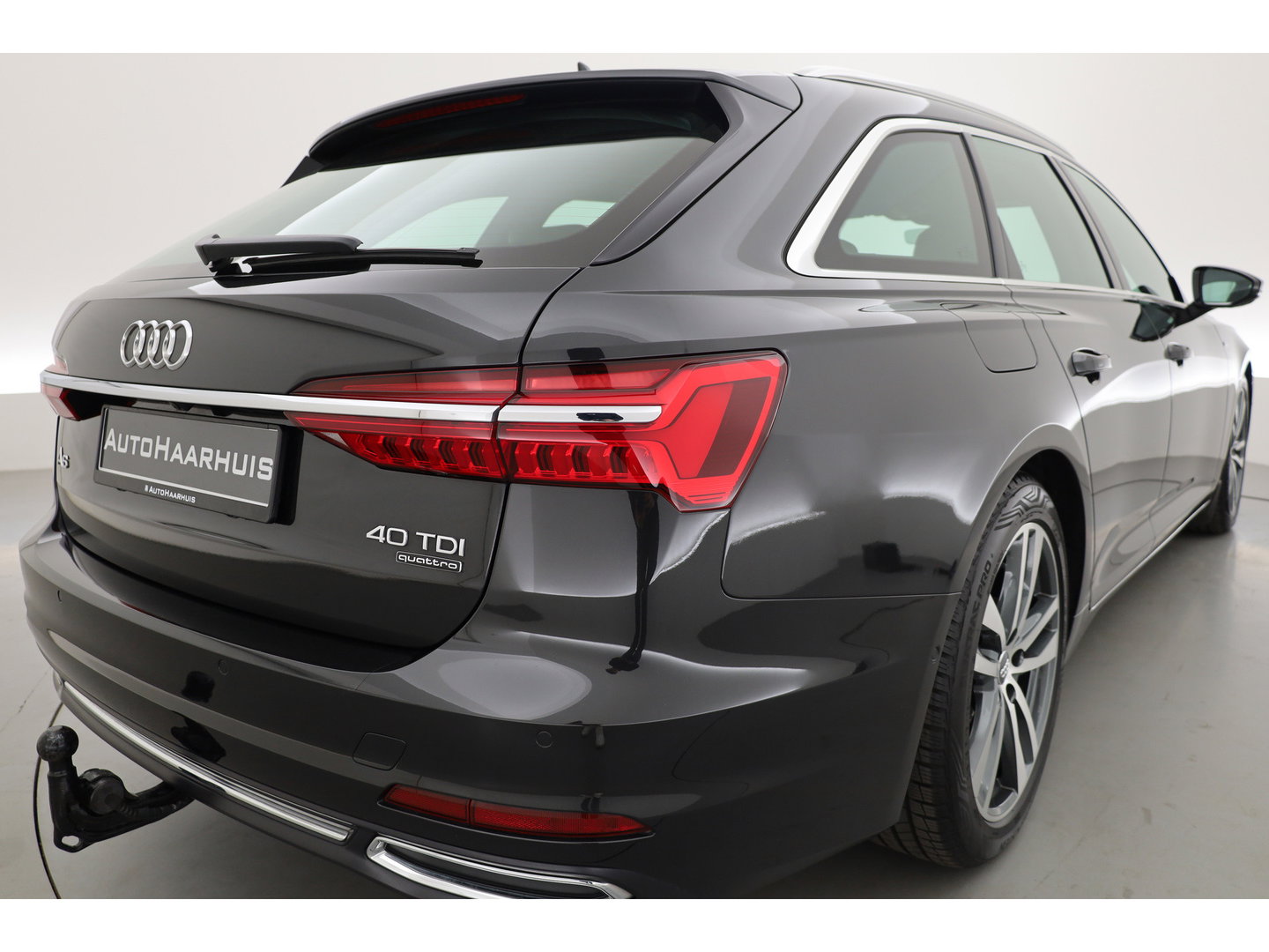 Audi A6 Avant 40 TDI quattro S line | Dig. Cockpit | Standkachel | Elek. Trekhaak | Adapt. Cruise | 360cam | Apple CarPlay & Android Auto