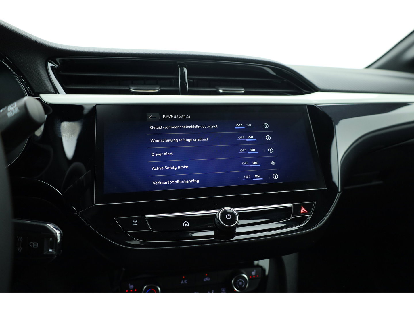 Opel Corsa 1.2 Turbo Hybrid GS 110pk! | Digi. Dashboard | Apple CarPlay | Stoel- Stuurverw. | Camera | Cruise Ctrl. | LED