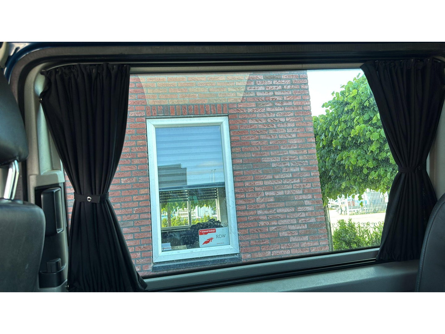 Volkswagen Transporter 2.0 TDI L2H1 DC Comfortline Automaat Leer