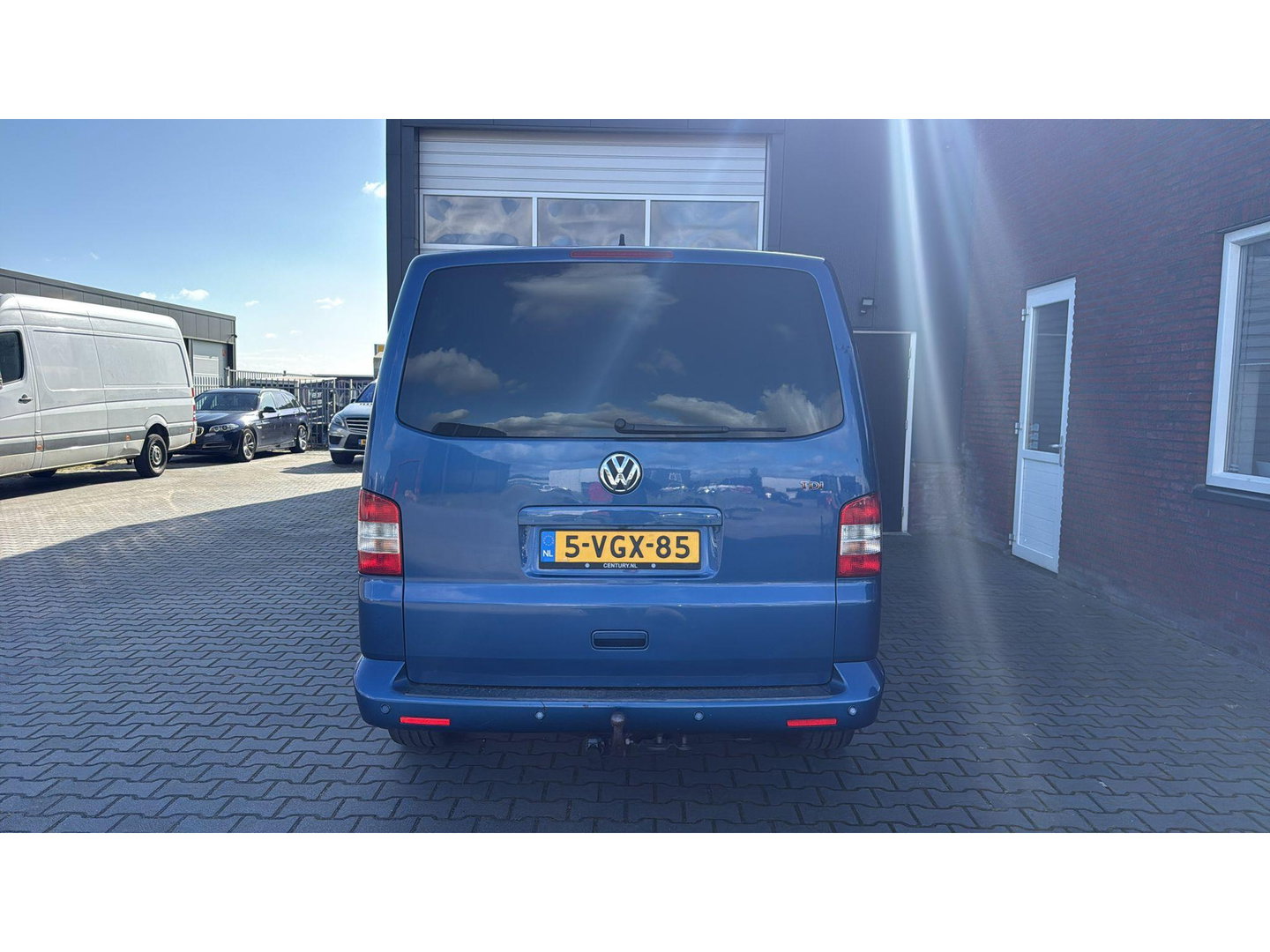 Volkswagen Transporter 2.0 TDI L2H1 DC Comfortline Automaat Leer
