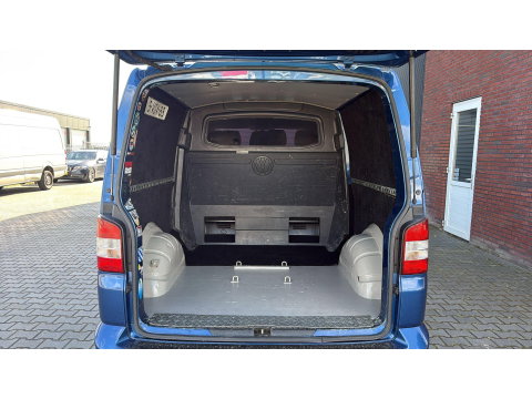 Volkswagen Transporter 2.0 TDI L2H1 DC Comfortline Automaat Leer