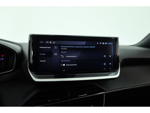 Peugeot 2008 1.2 PureTech 130 Allure | Dig. Cockpit | Trekhaak | Camera | Apple CarPlay & Android Auto | Cruise Control | Navi | 17'' R