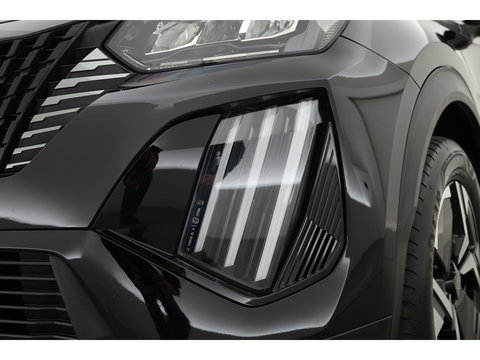 Peugeot 2008 1.2 PureTech 130 Allure | Dig. Cockpit | Trekhaak | Camera | Apple CarPlay & Android Auto | Cruise Control | Navi | 17'' R