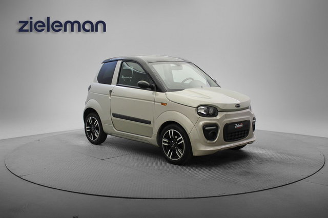 Microcar M.go - dCi Champagne - 2022 - 3.087 Km - Airco, Stuurbekrachtiging