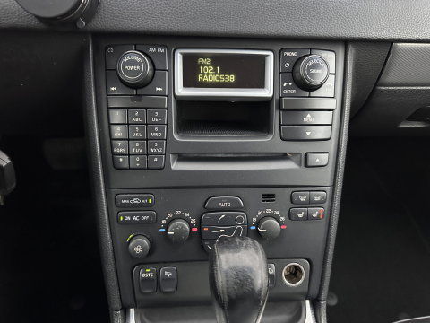 Volvo XC90 2.5 T [ 7-Pers. ] Aut. *LEATHER | NAVI-FULLMAP | MEMORY-PACK | HEATED-COMFORTSEATS | ECC | TOWBAR | PDC | CRUISE | 18''ALU*