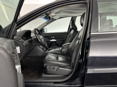 Volvo XC90 2.5 T [ 7-Pers. ] Aut. *LEATHER | NAVI-FULLMAP | MEMORY-PACK | HEATED-COMFORTSEATS | ECC | TOWBAR | PDC | CRUISE | 18''ALU*