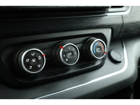 Renault Trafic 2.0 dCi L2H1 N-Connecta | Dubb. Cabine | 6 pers. | Navi | Camera | Trekhaak | Cruise