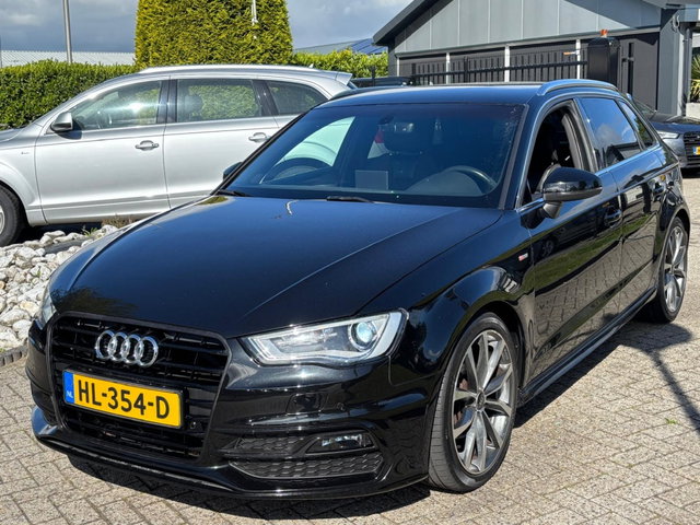 Audi A3 - Sportback 1.4 Benzine Automaat 2X S-Line 2015 Zwart