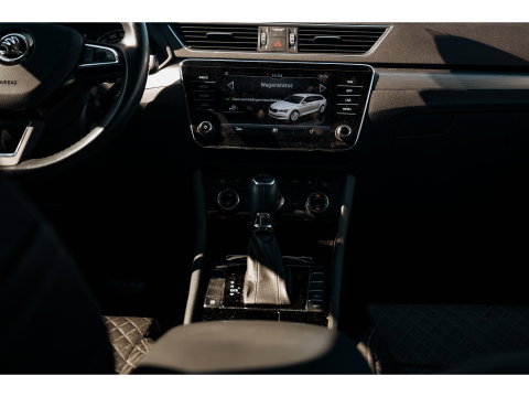 Škoda Superb Combi 1.8 TSI Style Business | TREKHAAK 1800 KG | ADAPTIVE CRUISE