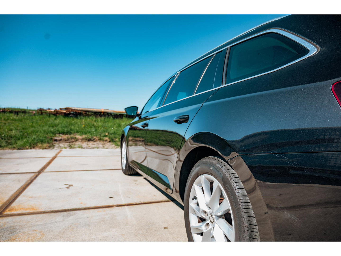 Škoda Superb Combi 1.8 TSI Style Business | TREKHAAK 1800 KG | ADAPTIVE CRUISE
