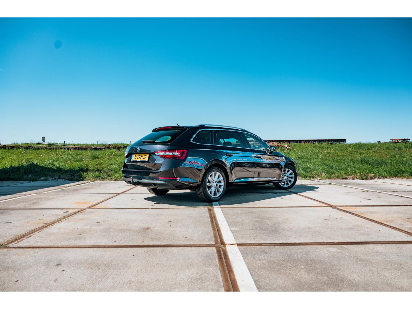 Škoda Superb Combi 1.8 TSI Style Business | TREKHAAK 1800 KG | ADAPTIVE CRUISE