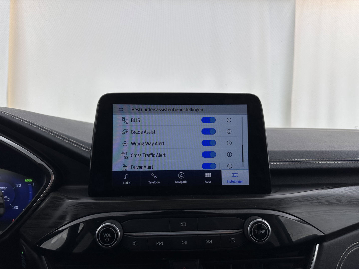Ford Kuga 2.5 PHEV Vignale (Plug-in) (INCL-BTW) Aut. *LEATHER | ADAPTIVE-CRUISE | FULL-LED | DIGI-COCKPIT | KEYLESS | DAB | CARPLAY | NAVI-FULLMAP | MEMORY-PACK | HEATED-COMFORTSEATS | PRIVACYGLASS | TOWBAR | 18''ALU*