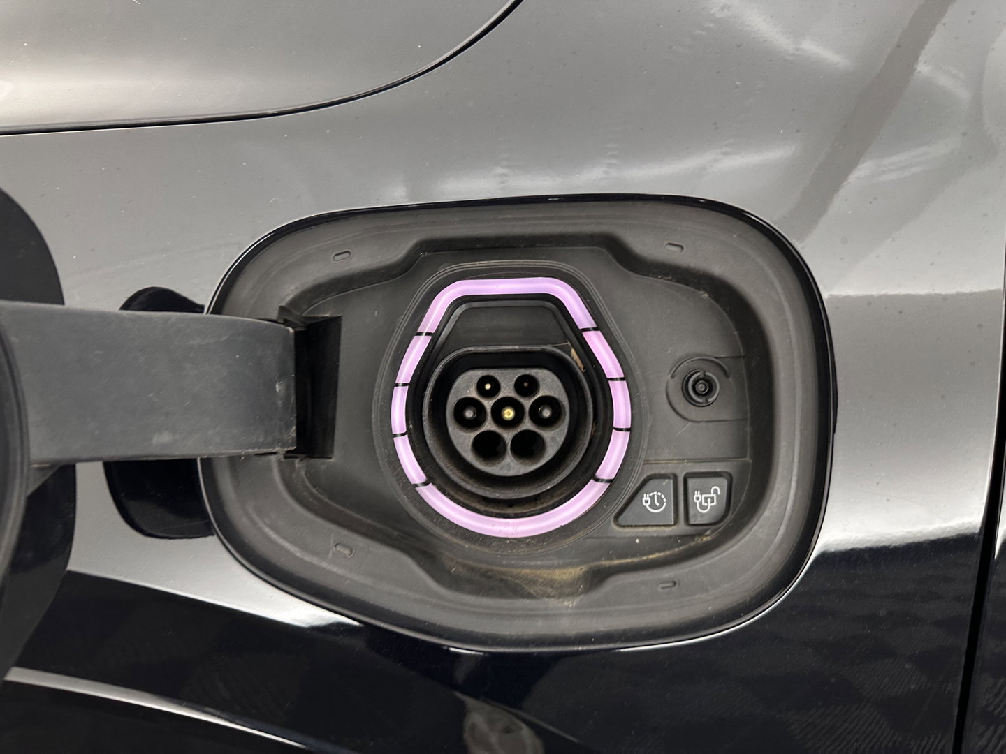 Ford Kuga 2.5 PHEV Vignale (Plug-in) (INCL-BTW) Aut. *LEATHER | ADAPTIVE-CRUISE | FULL-LED | DIGI-COCKPIT | KEYLESS | DAB | CARPLAY | NAVI-FULLMAP | MEMORY-PACK | HEATED-COMFORTSEATS | PRIVACYGLASS | TOWBAR | 18''ALU*