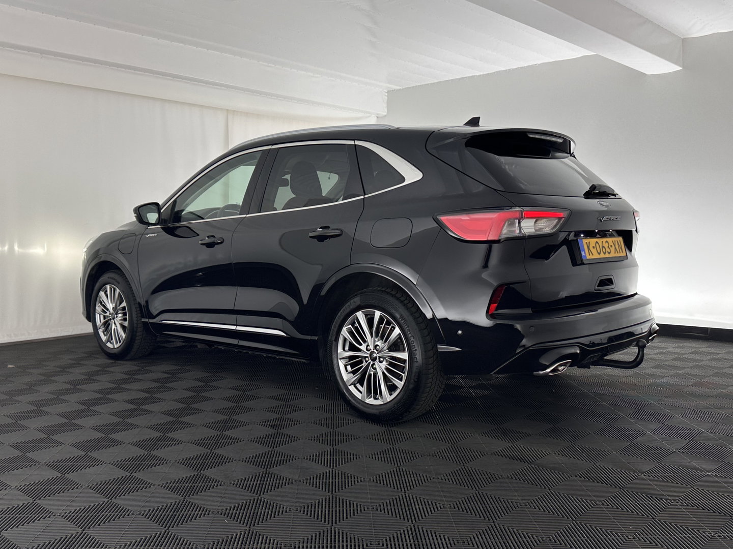 Ford Kuga 2.5 PHEV Vignale (Plug-in) (INCL-BTW) Aut. *LEATHER | ADAPTIVE-CRUISE | FULL-LED | DIGI-COCKPIT | KEYLESS | DAB | CARPLAY | NAVI-FULLMAP | MEMORY-PACK | HEATED-COMFORTSEATS | PRIVACYGLASS | TOWBAR | 18''ALU*