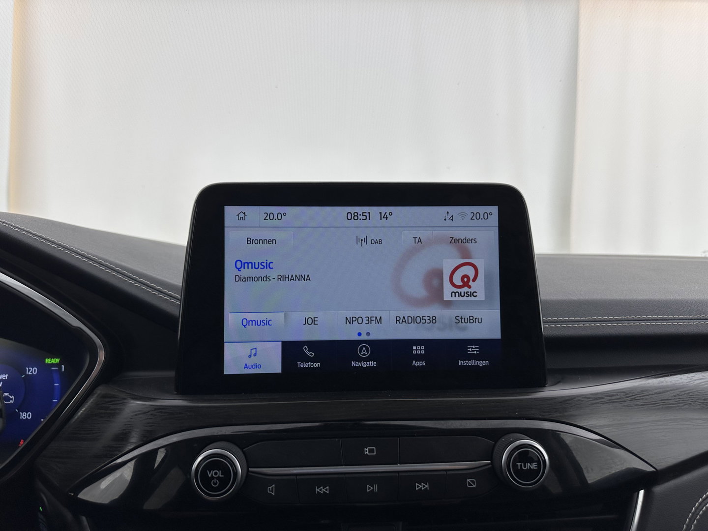 Ford Kuga 2.5 PHEV Vignale (Plug-in) (INCL-BTW) Aut. *LEATHER | ADAPTIVE-CRUISE | FULL-LED | DIGI-COCKPIT | KEYLESS | DAB | CARPLAY | NAVI-FULLMAP | MEMORY-PACK | HEATED-COMFORTSEATS | PRIVACYGLASS | TOWBAR | 18''ALU*