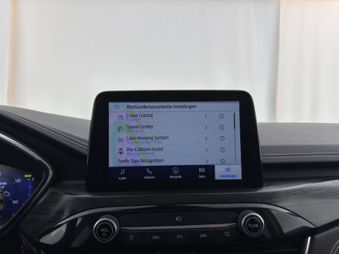 Ford Kuga 2.5 PHEV Vignale (Plug-in) (INCL-BTW) Aut. *LEATHER | ADAPTIVE-CRUISE | FULL-LED | DIGI-COCKPIT | KEYLESS | DAB | CARPLAY | NAVI-FULLMAP | MEMORY-PACK | HEATED-COMFORTSEATS | PRIVACYGLASS | TOWBAR | 18''ALU*