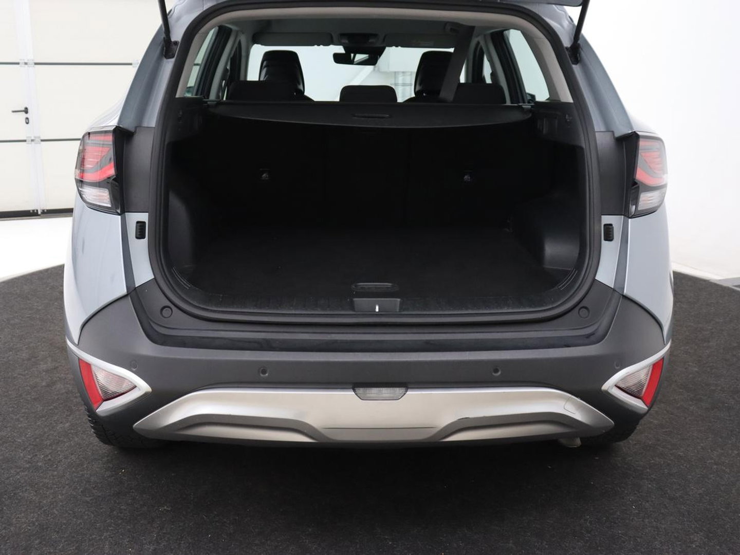 Kia Sportage 1.6 T-GDi Plug-in Hybrid AWD DynamicLine | SOH 97,2% | Camera | Carplay | Adaptive cruise | Navigatie | 19'' | Full LED | Climate control | PHEV