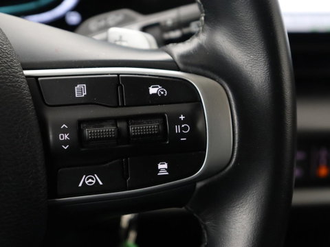 Kia Sportage 1.6 T-GDi Plug-in Hybrid AWD DynamicLine | SOH 97,2% | Camera | Carplay | Adaptive cruise | Navigatie | 19'' | Full LED | Climate control | PHEV