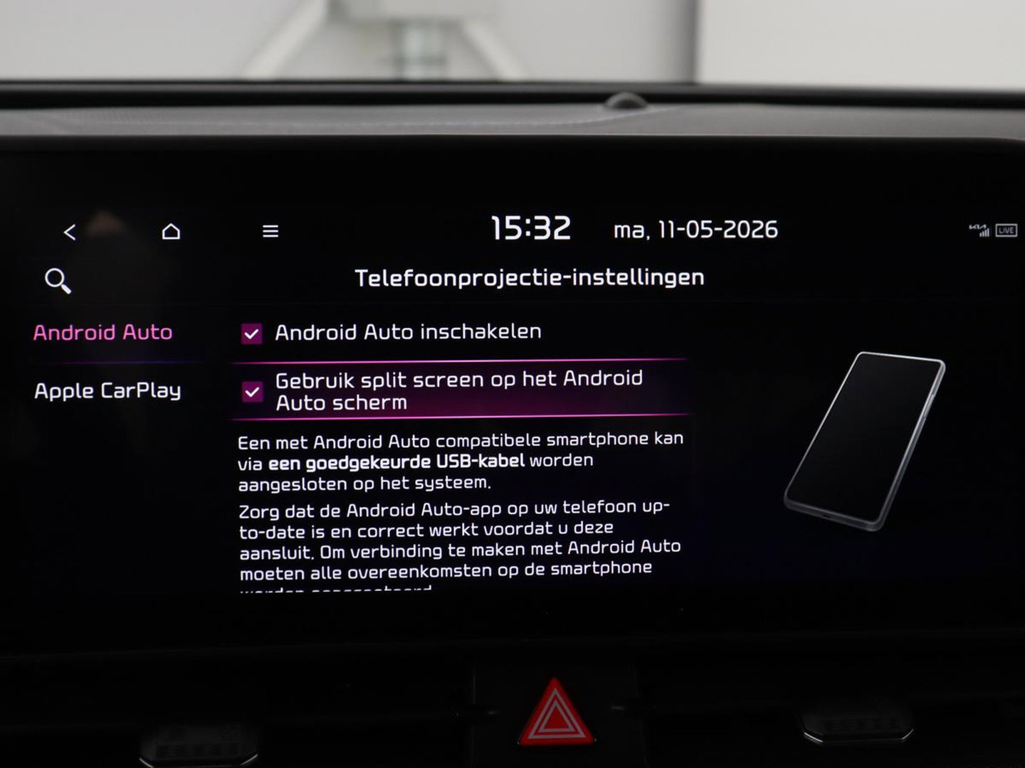 Kia Sportage 1.6 T-GDi Plug-in Hybrid AWD DynamicLine | SOH 97,2% | Camera | Carplay | Adaptive cruise | Navigatie | 19'' | Full LED | Climate control | PHEV