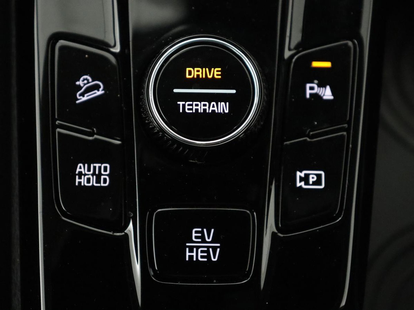 Kia Sportage 1.6 T-GDi Plug-in Hybrid AWD DynamicLine | SOH 97,2% | Camera | Carplay | Adaptive cruise | Navigatie | 19'' | Full LED | Climate control | PHEV