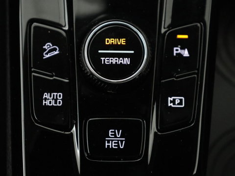 Kia Sportage 1.6 T-GDi Plug-in Hybrid AWD DynamicLine | SOH 97,2% | Camera | Carplay | Adaptive cruise | Navigatie | 19'' | Full LED | Climate control | PHEV
