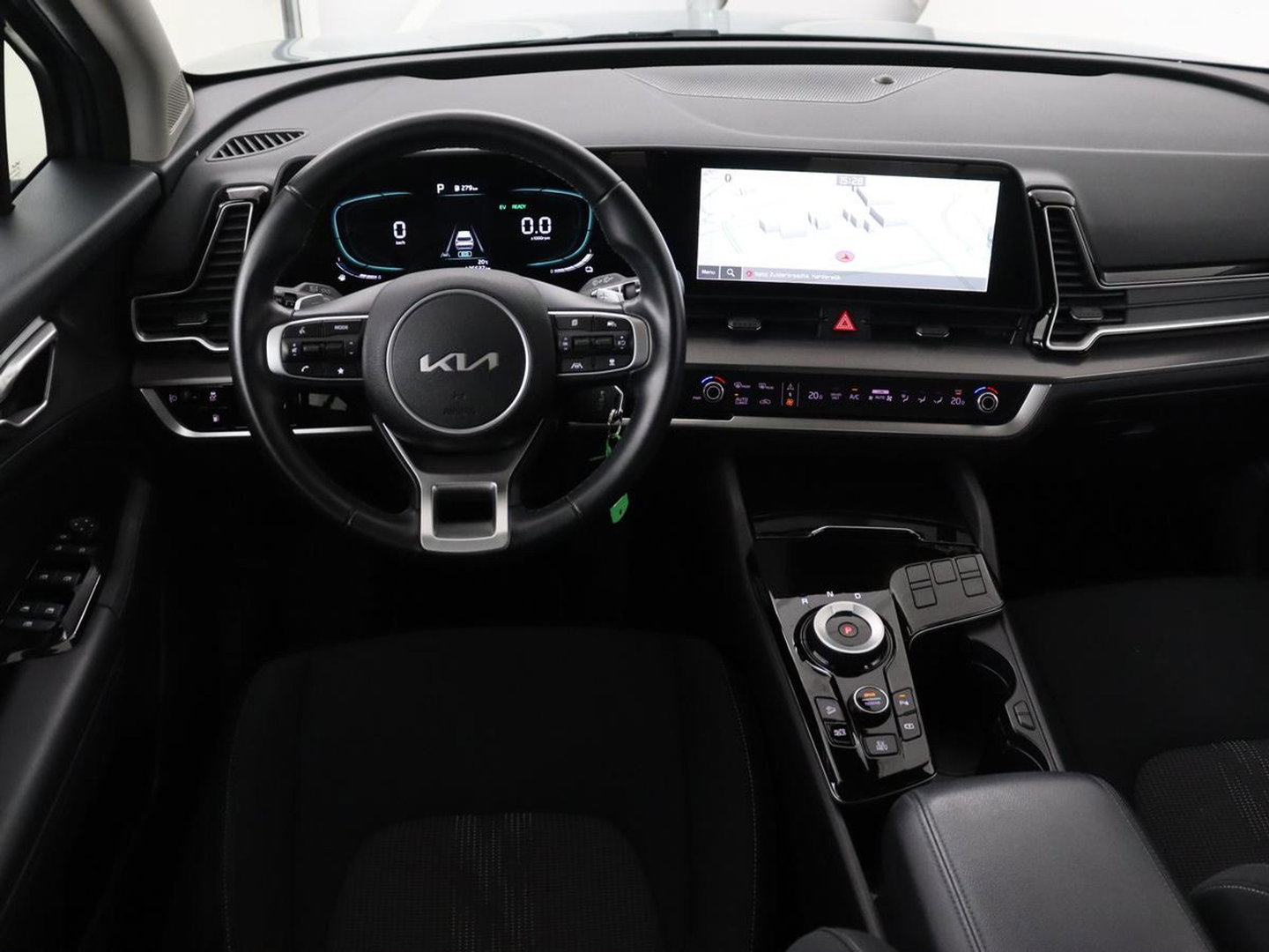Kia Sportage 1.6 T-GDi Plug-in Hybrid AWD DynamicLine | SOH 97,2% | Camera | Carplay | Adaptive cruise | Navigatie | 19'' | Full LED | Climate control | PHEV