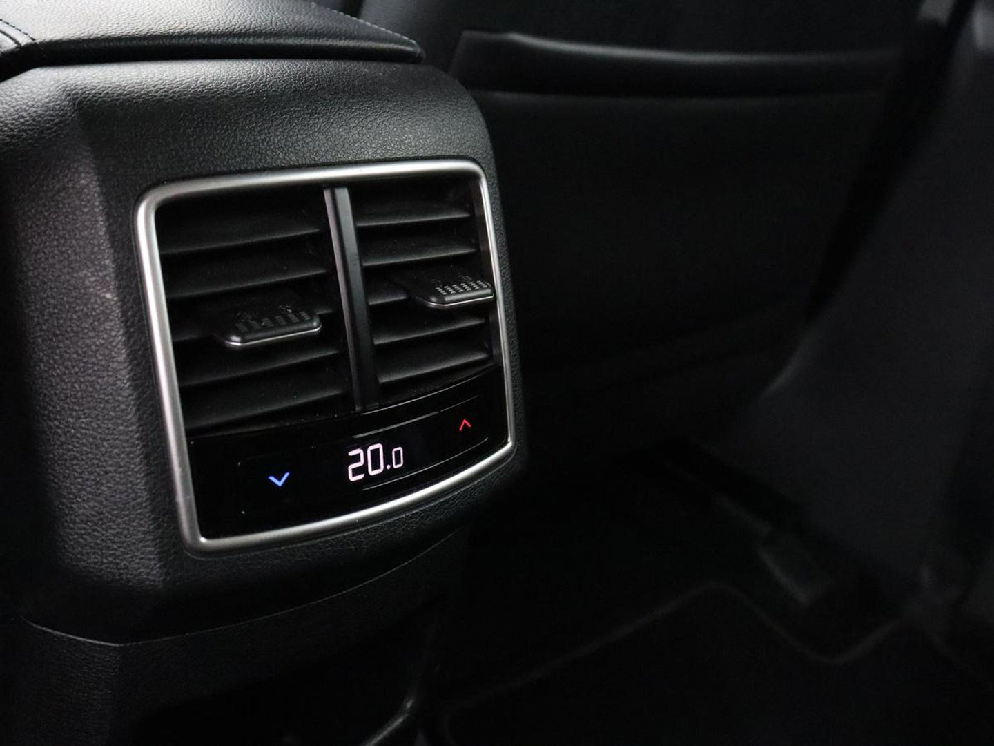 Kia Sportage 1.6 T-GDi Plug-in Hybrid AWD DynamicLine | SOH 97,2% | Camera | Carplay | Adaptive cruise | Navigatie | 19'' | Full LED | Climate control | PHEV