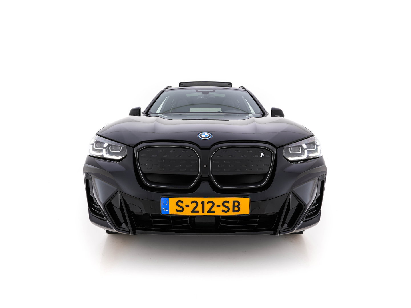 BMW iX3 High Executive 80 kWh Facelift [ 3-Fase-11kW) ] {SOH-100%} (INCL-BTW) Aut. *PANO | LEATHER | ADAPTIVE-CRUISE | FULL-LED | HARMAN/KARDON | TOPVIEW | MEMORY-PACK | BLINDSPOT | DIGI-COCKPIT | HEATED-COMFORTSEATS | DAB+ | NAVI-FULLMAP | HEAD-UP | 20''ALU