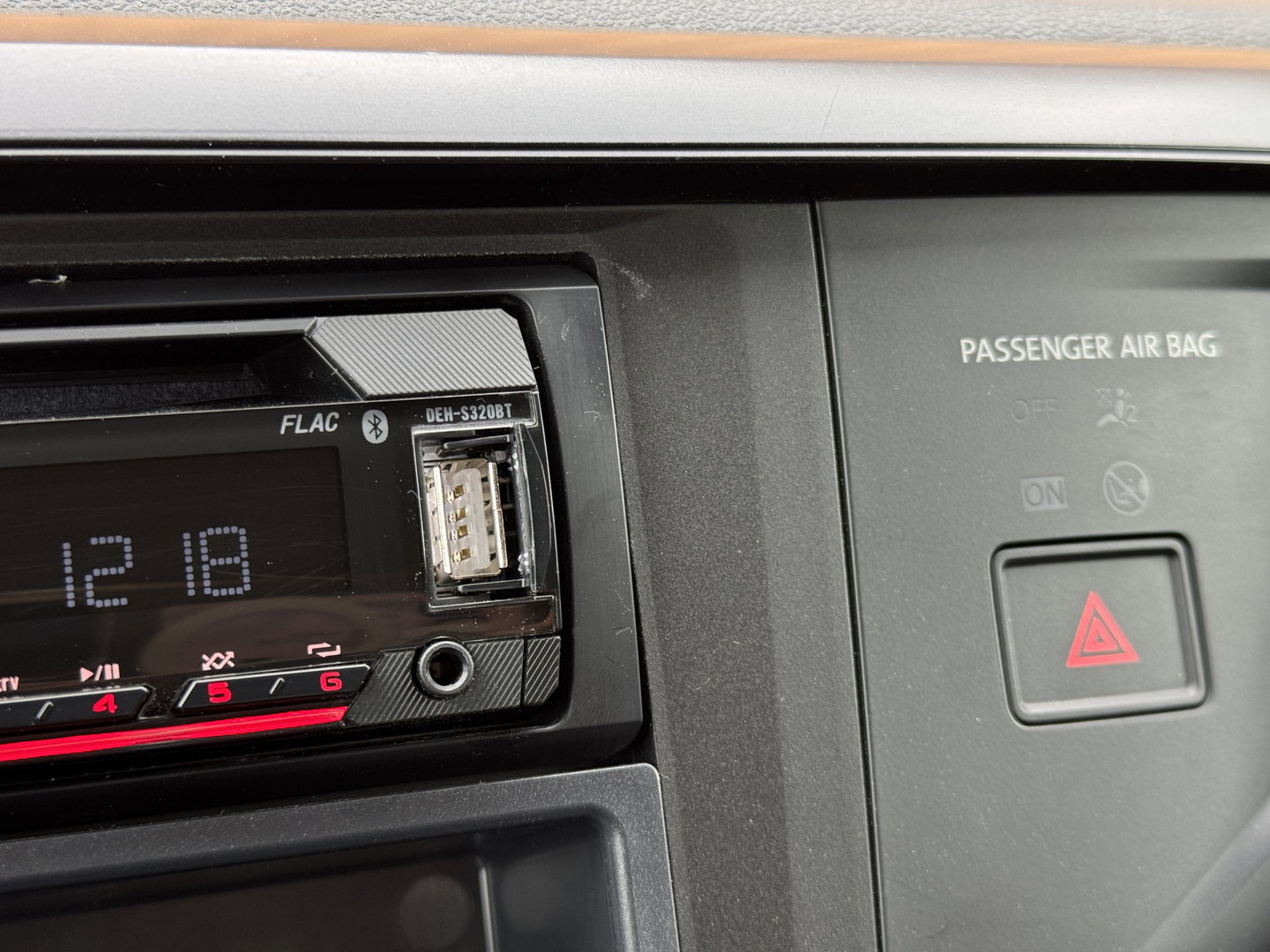 Volkswagen Polo 1.6 TDI | Bluetooth | Radio / CD | Centrale Deurvergrendeling | Isofix | Automatische Verlichting | Start Stop |