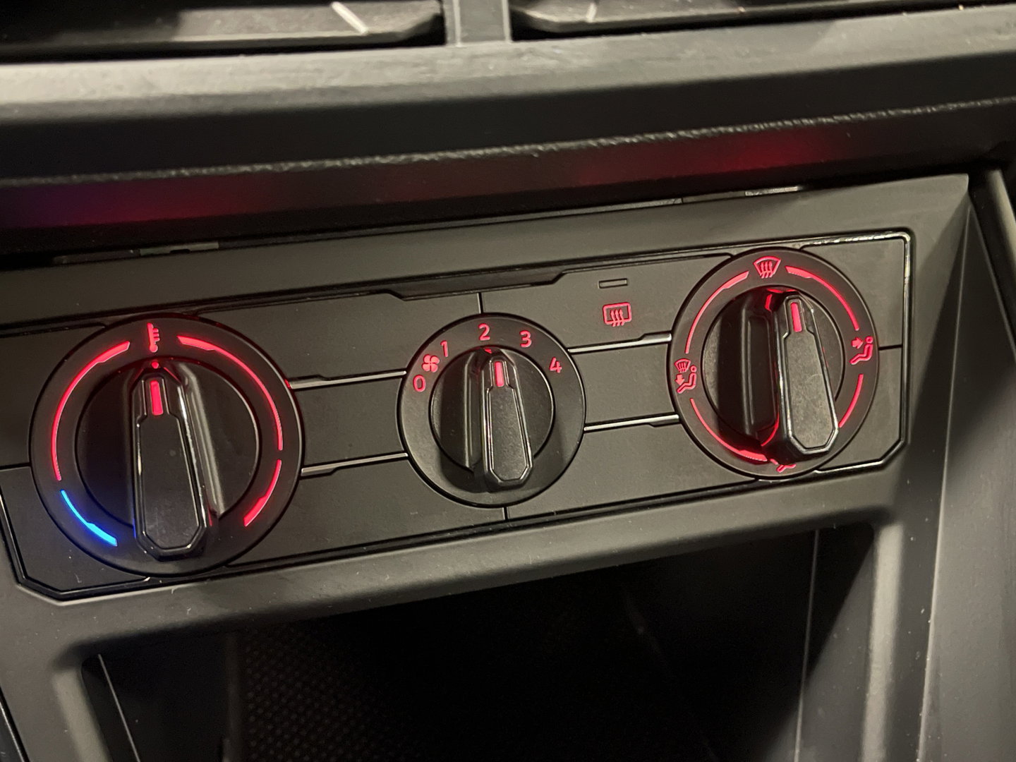 Volkswagen Polo 1.6 TDI | Bluetooth | Radio / CD | Centrale Deurvergrendeling | Isofix | Automatische Verlichting | Start Stop |