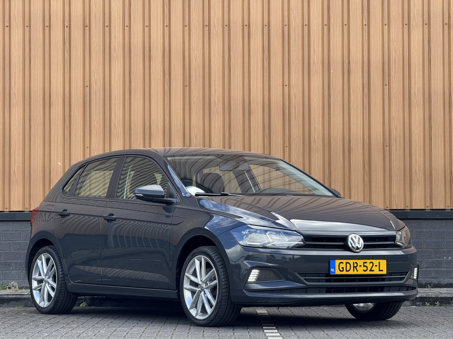 Volkswagen Polo 1.6 TDI | Bluetooth | Radio / CD | Centrale Deurvergrendeling | Isofix | Automatische Verlichting | Start Stop |
