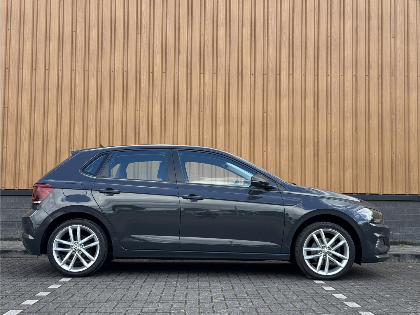 Volkswagen Polo 1.6 TDI | Bluetooth | Radio / CD | Centrale Deurvergrendeling | Isofix | Automatische Verlichting | Start Stop |