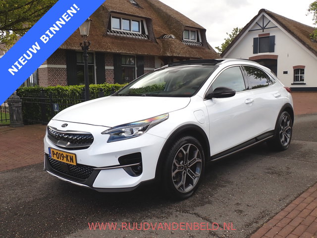Kia XCeed - 1.6 GDi PHEV STOELVENTILATIE / ACC / TREKHAAK / LEDER / SCHUIF-DAK / CARPLAY
