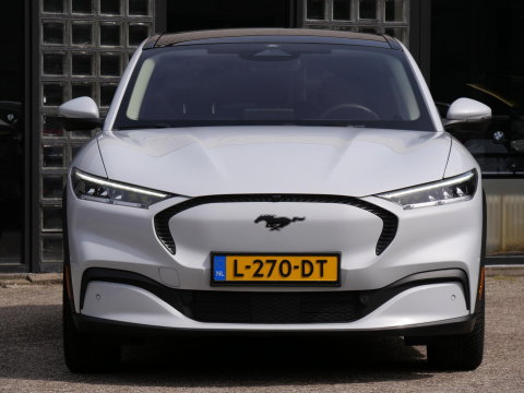 Ford Mustang Mach-E EXTENDED RWD 98kWh/ TECHNOLOGY PACK PLUS/ 4 NIEUWE ALL-SEASON BANDEN/ SOH 93%