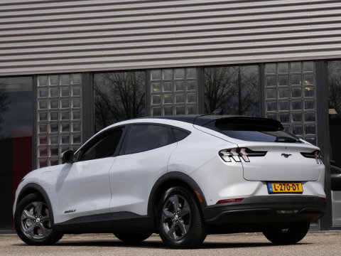 Ford Mustang Mach-E EXTENDED RWD 98kWh/ TECHNOLOGY PACK PLUS/ 4 NIEUWE ALL-SEASON BANDEN/ SOH 93%