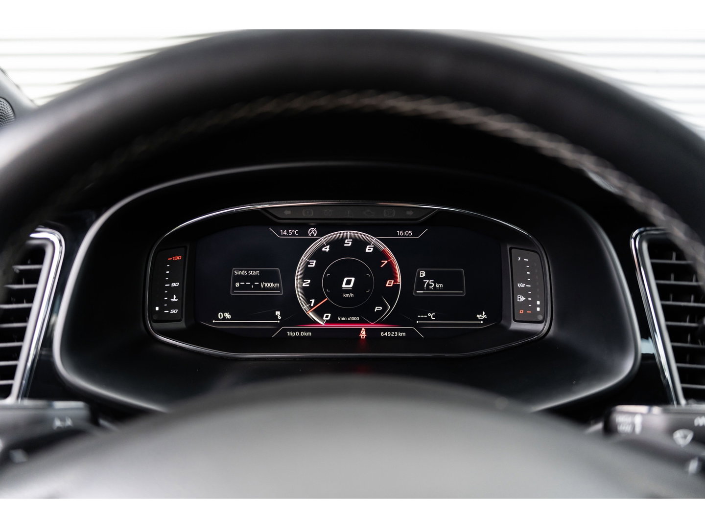 SEAT Leon 2.0 TSI CUPRA VIRTUAL BREMBO SCHAAL CARBON R PACK