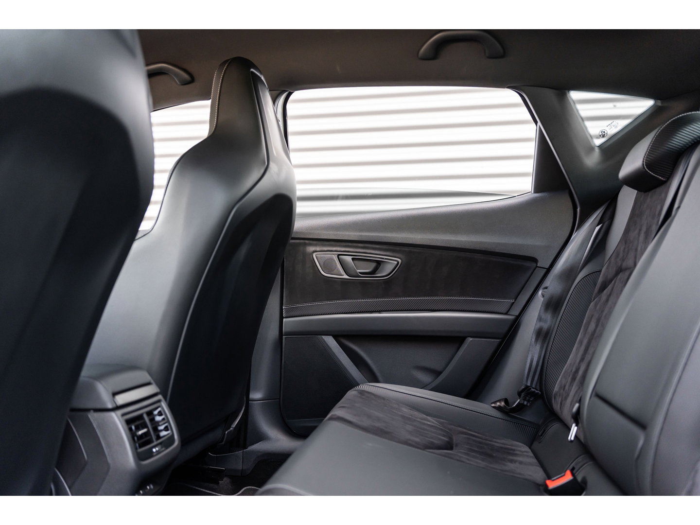 SEAT Leon 2.0 TSI CUPRA VIRTUAL BREMBO SCHAAL CARBON R PACK