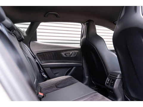 SEAT Leon 2.0 TSI CUPRA VIRTUAL BREMBO SCHAAL CARBON R PACK