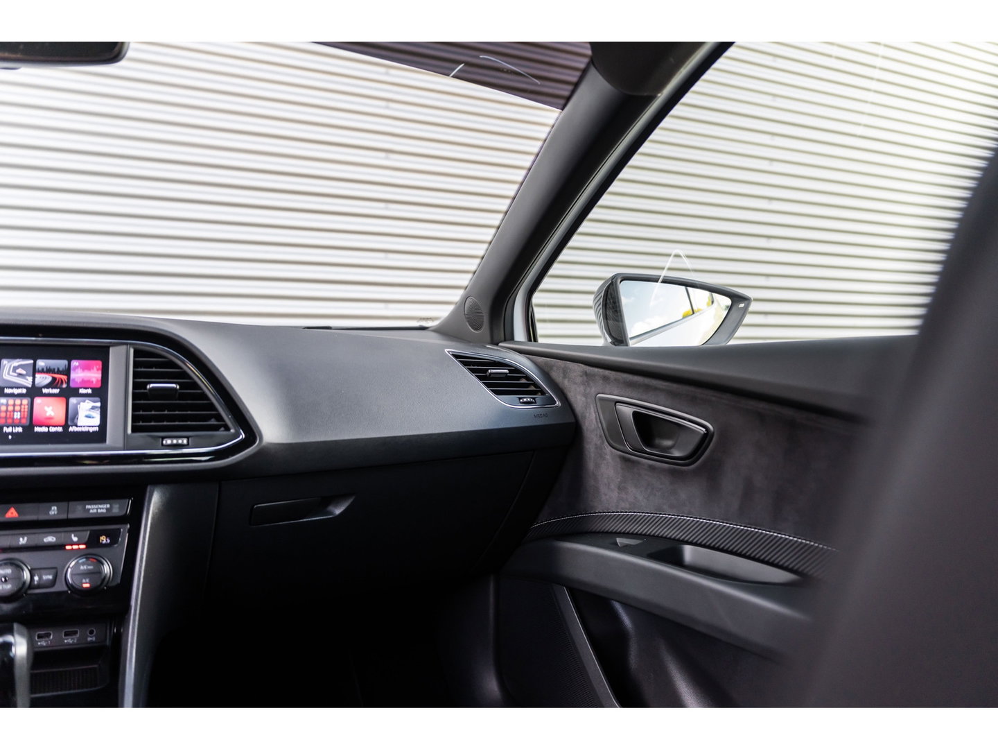SEAT Leon 2.0 TSI CUPRA VIRTUAL BREMBO SCHAAL CARBON R PACK